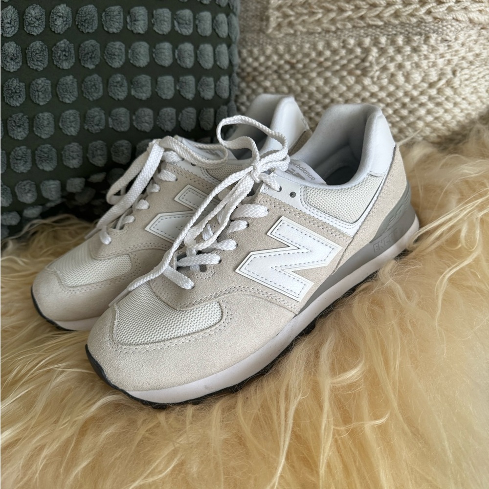 New Balance awesome shoes worn once
